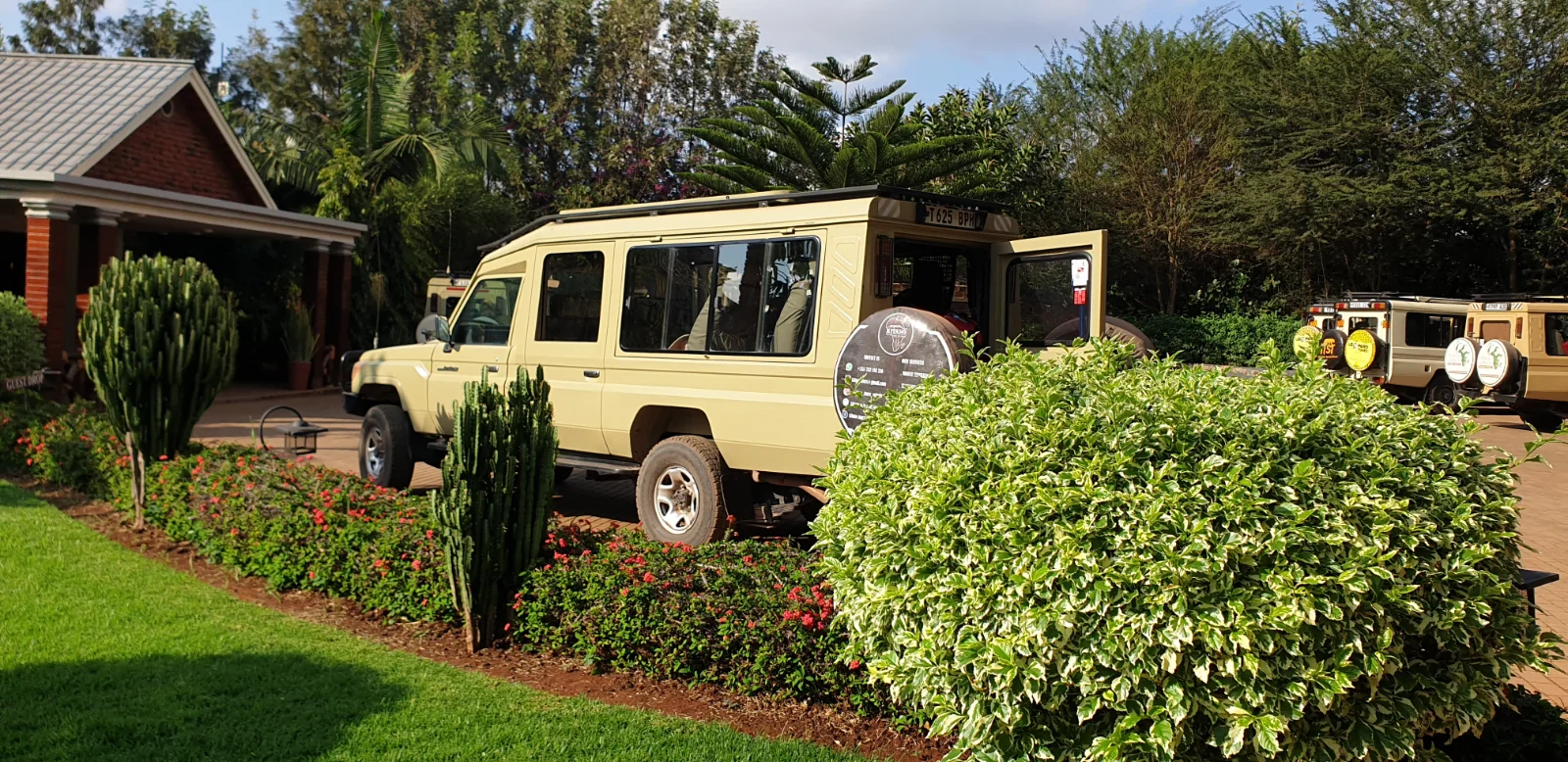 3-Day Serengeti and Ngorongoro Midrange Safari