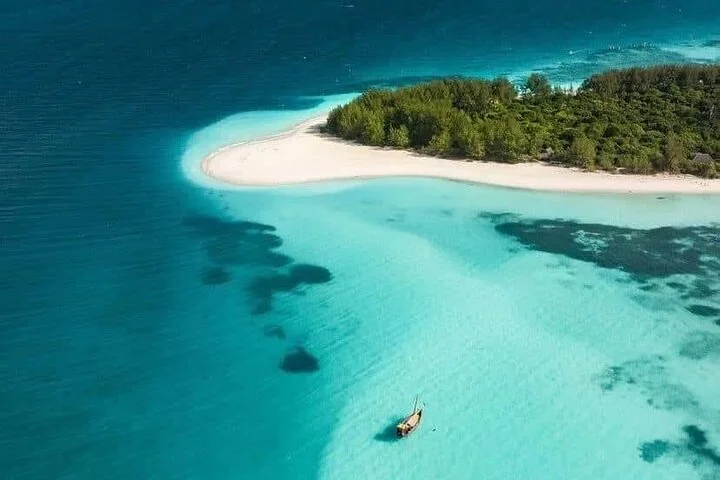 9-Day Best Honeymoon Safari & Zanzibar Beach Tour